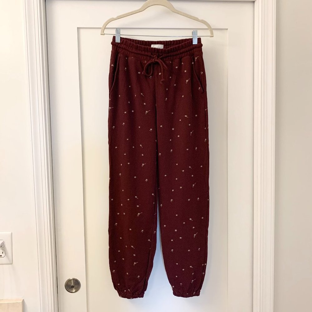 LOU & GREY Garnet & Beige Stars Jogger Sweat Pants